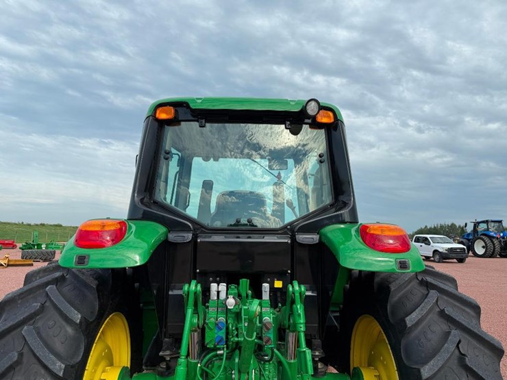 john-deere-6105m-image-20
