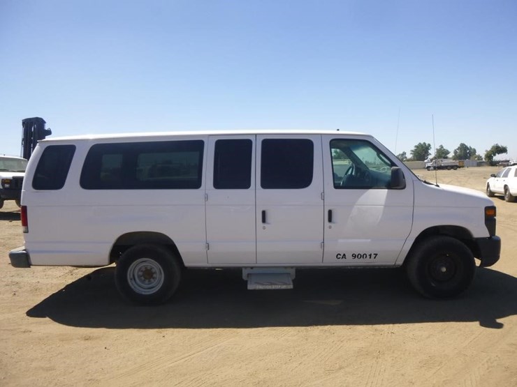 2008-ford-e350-image-13