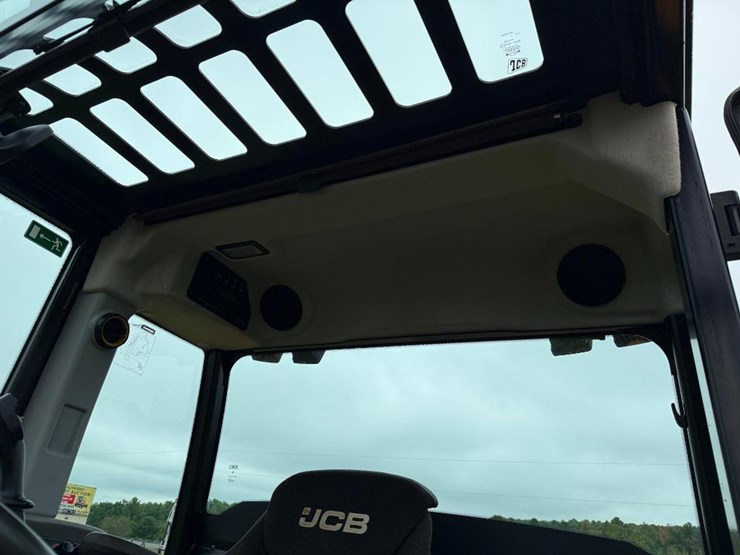jcb-tm320-image-48