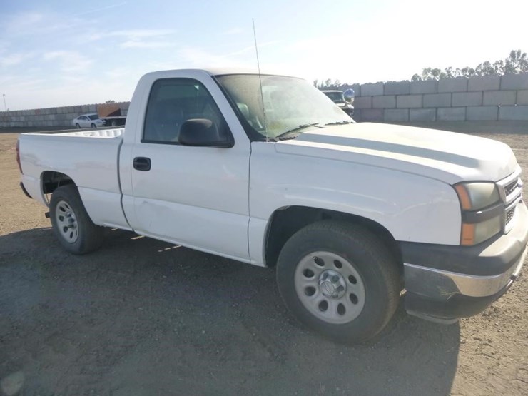 2006-chevrolet-silverado-1500-image-3