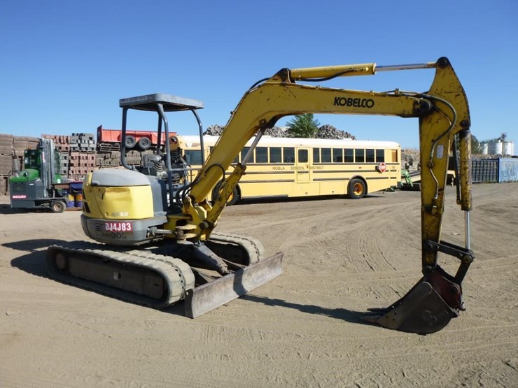 2003-kobelco-sk45sr-image-2