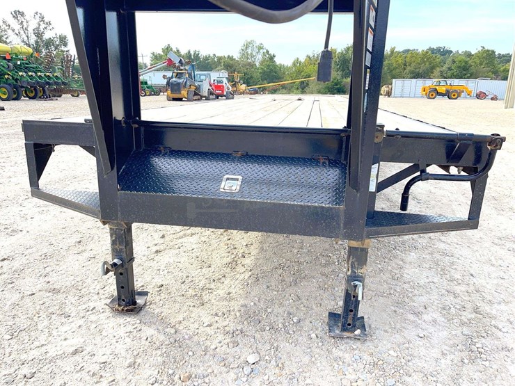 2022-round-house-40'-flatbed-gooseneck-trailer-image-12