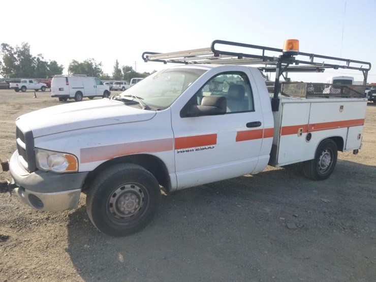 2005-dodge-ram-2500-image-2