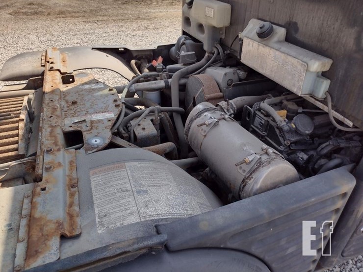 2021-bobcat-toolcat-5600-image-35