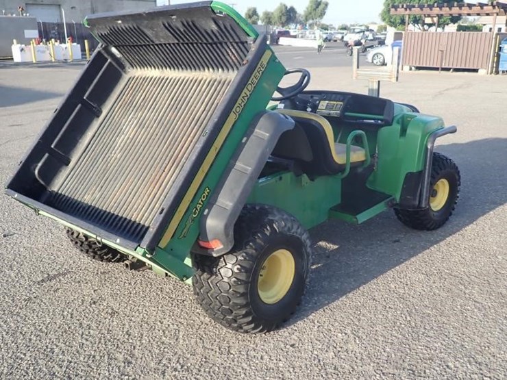 2012-john-deere-gator-image-3