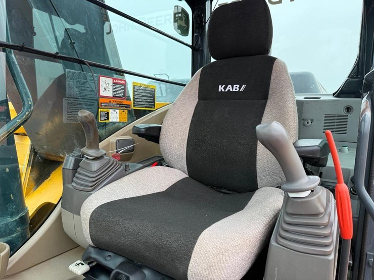 john-deere-2010-image-50