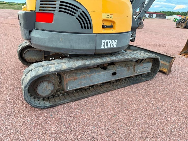 volvo-ecr88-image-12