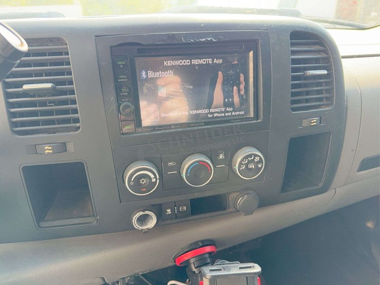 2011-chevrolet-2500hd-image-54