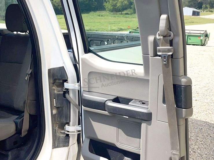 2017-ford-f150-image-34