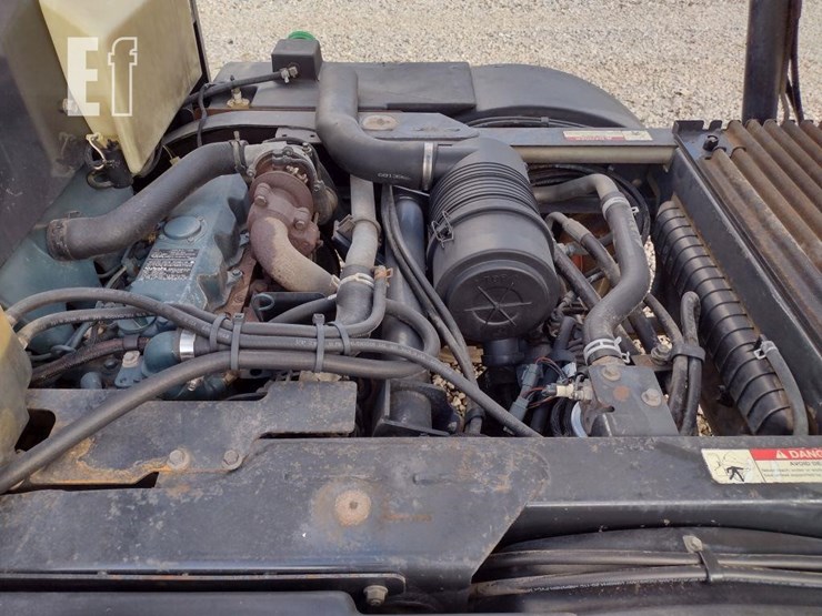 2006-bobcat-toolcat-5600-image-32