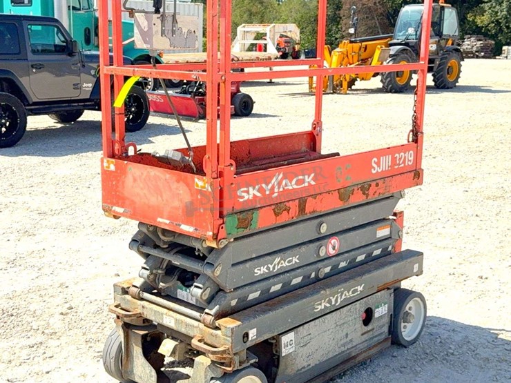 2017-skyjack-sjiii3219-image-3