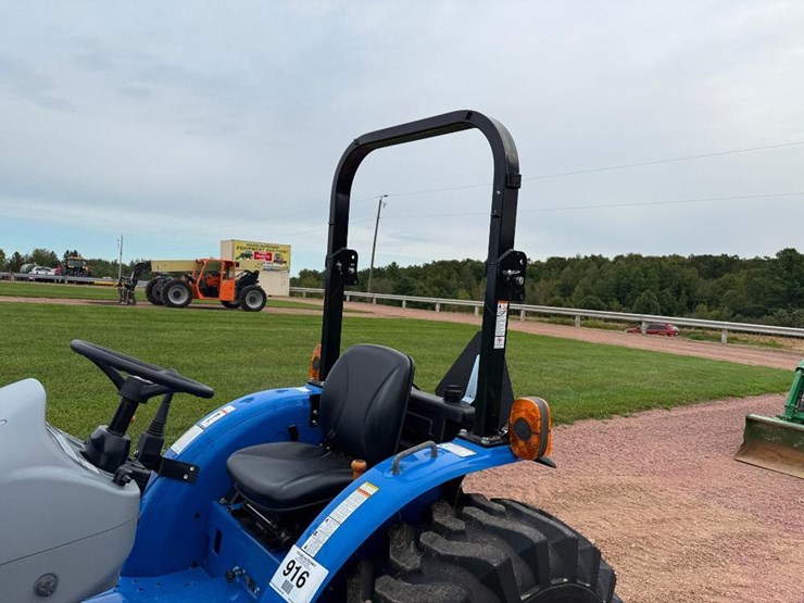 new-holland-workmaster-35-image-10