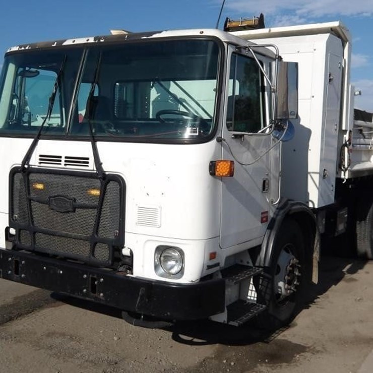 2011 AUTOCAR XPEDITOR