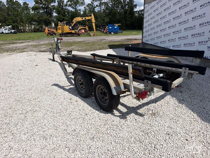 2004-continental-16-ft-image-2