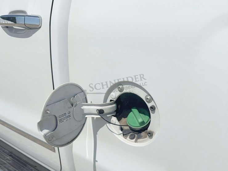 2015-chevrolet-2500hd-image-71