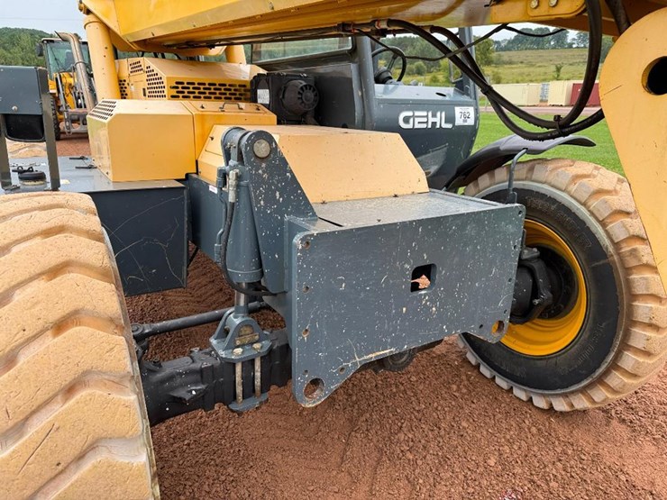 2015-gehl-rs6-42-image-27