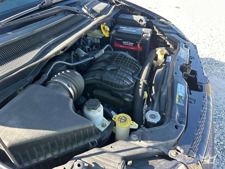2013-ram-c/v-tradesman-image-8