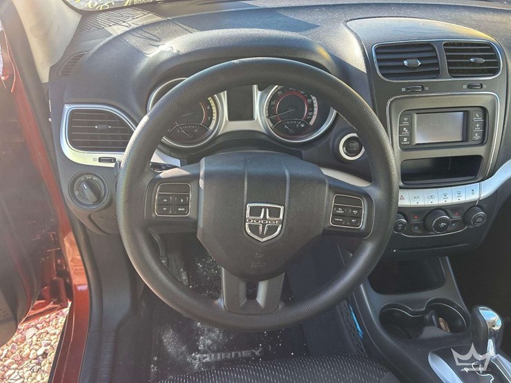 2012-dodge-journey-image-12