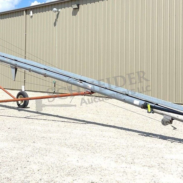 Mayrath 7"x54' transport grain auger - 100% donation to the Hermann FFA