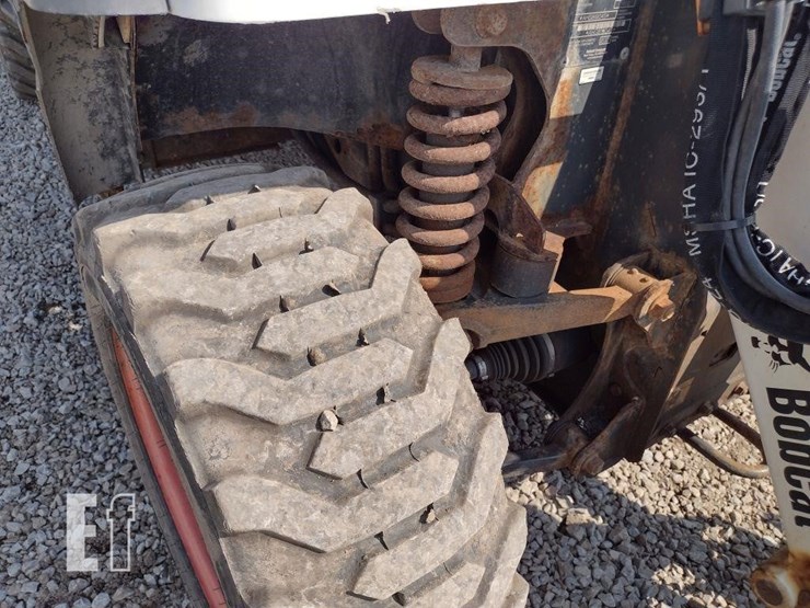 2021-bobcat-toolcat-5600-image-33