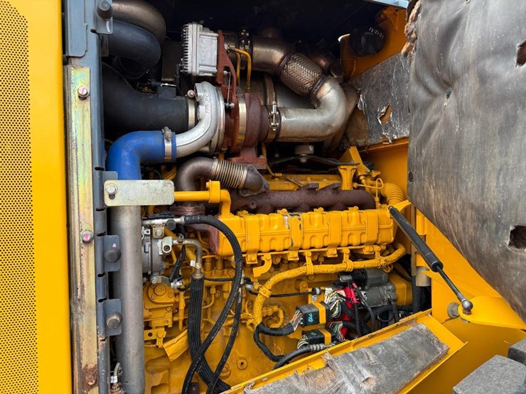 deere-524k-image-25