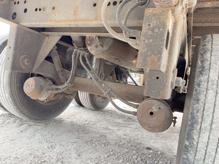 2008-utility-van-image-16