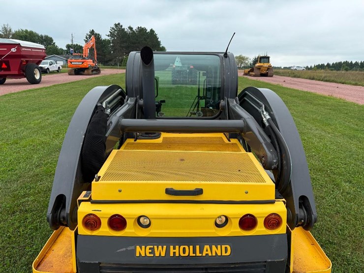 new-holland-c232-image-26