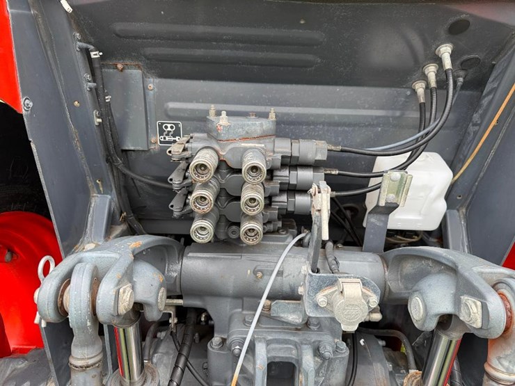 kubota-m6-111-image-35