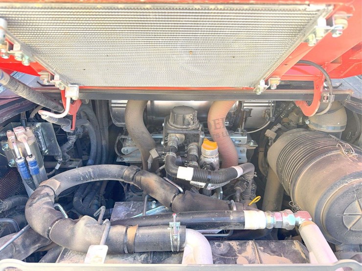 2026-kubota-svl97-3-image-22