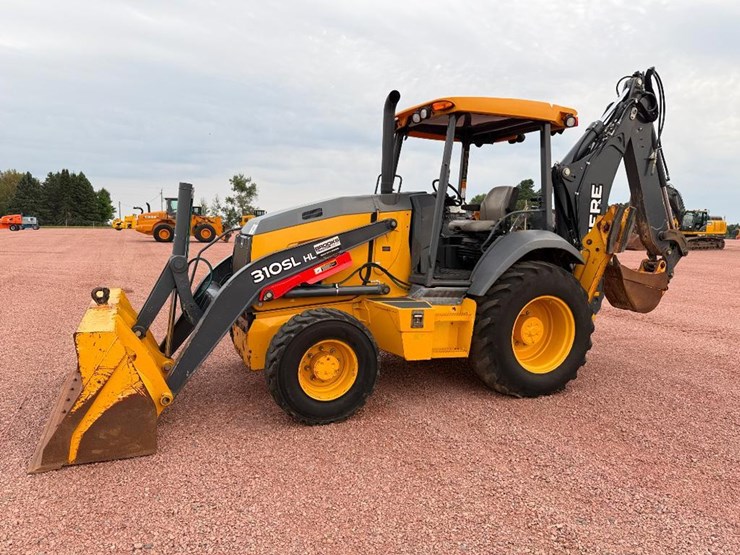 2019-deere-310sl-hl-image-1