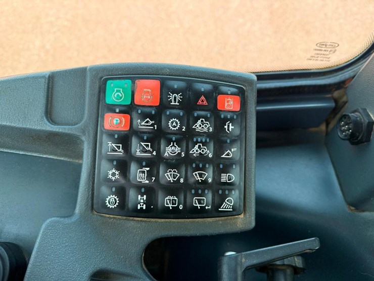 deere-524k-image-54