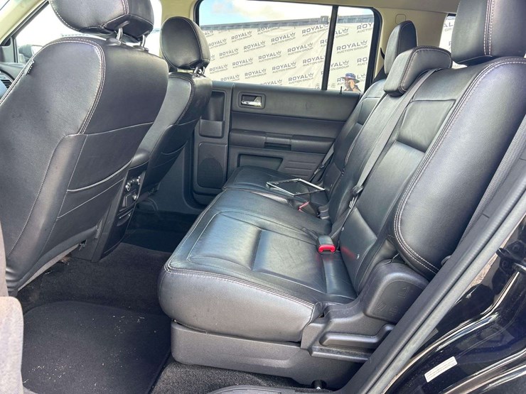 2016-ford-flex-image-23