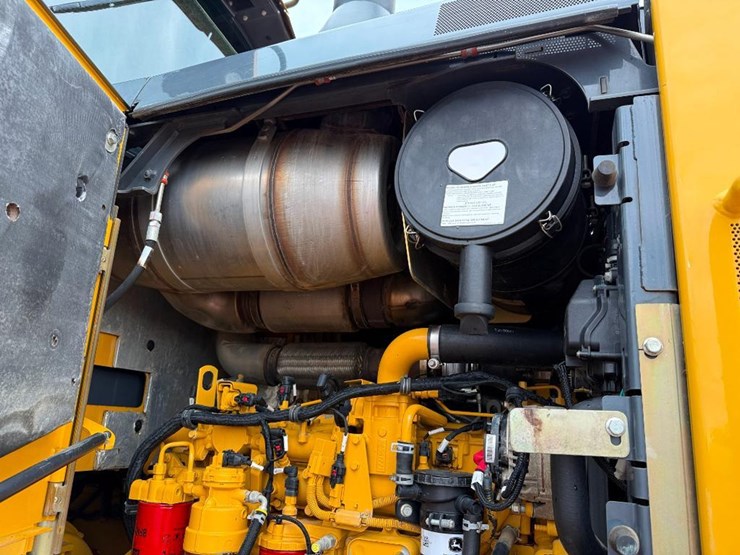 deere-624k-image-48