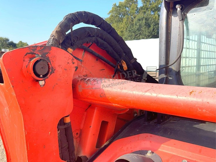 2019-kubota-svl65-2-image-21