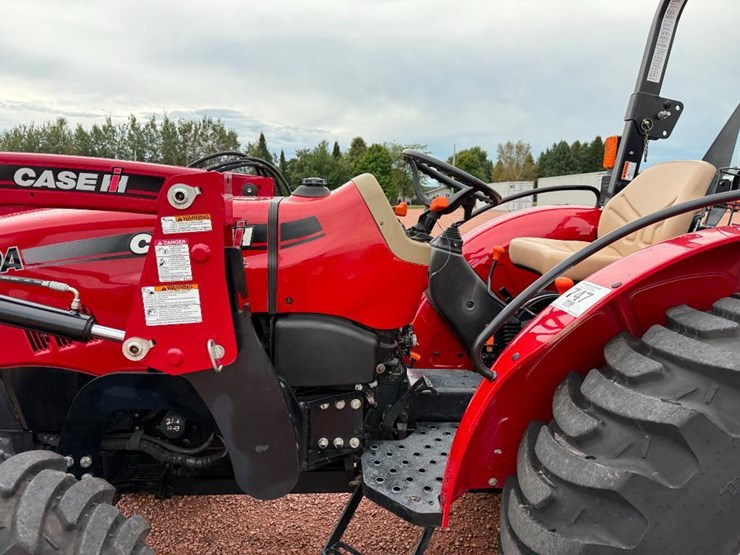 case-ih-farmall-50a-image-14
