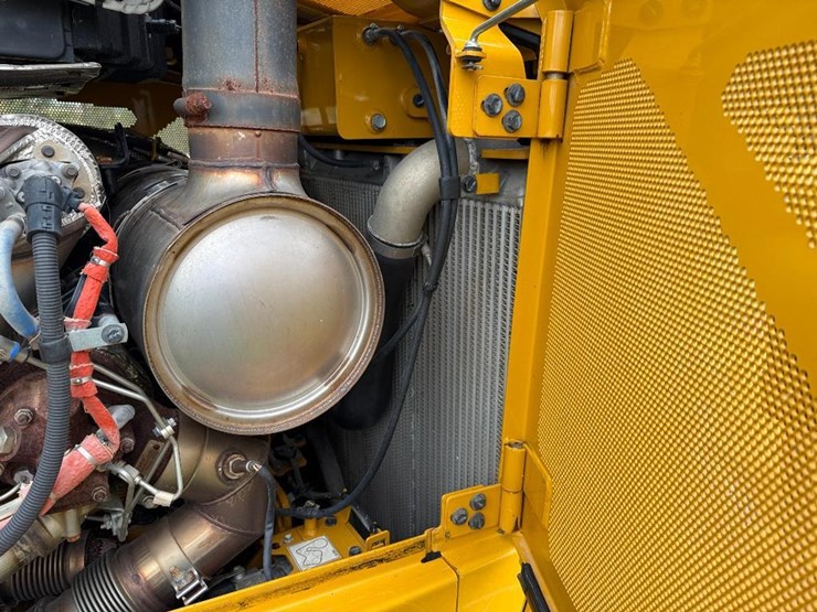 caterpillar-d6t-xl-image-53