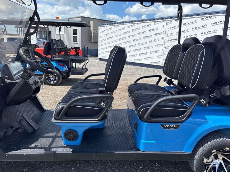 2024-vivid-ev-6-person-electric-cart-image-5