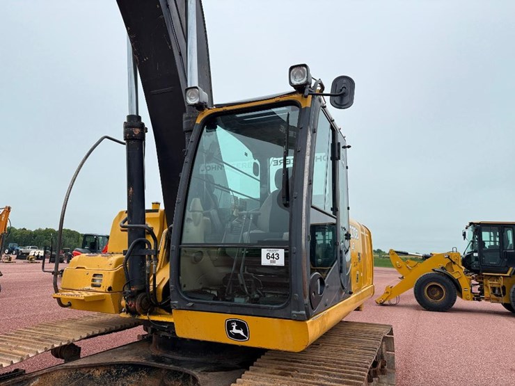 john-deere-2010-image-23