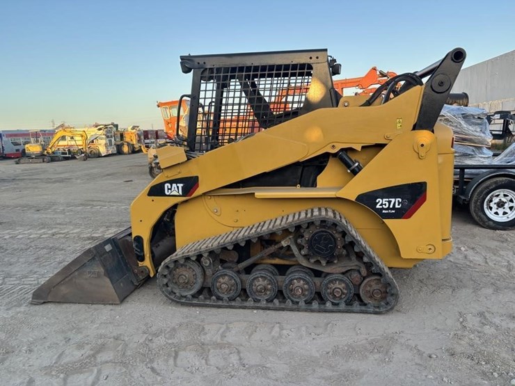 caterpillar-257b2-image-5