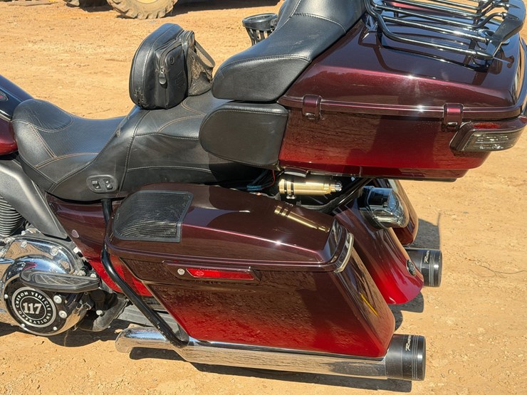 #1075-•-2018-harley-davidson-flhtkse-cvo-limited-image-13