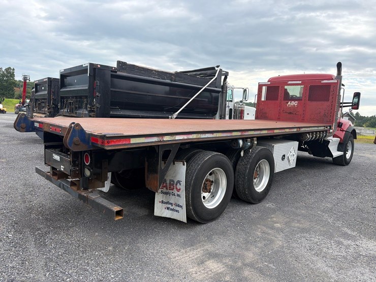2017-kenworth-t880-image-4