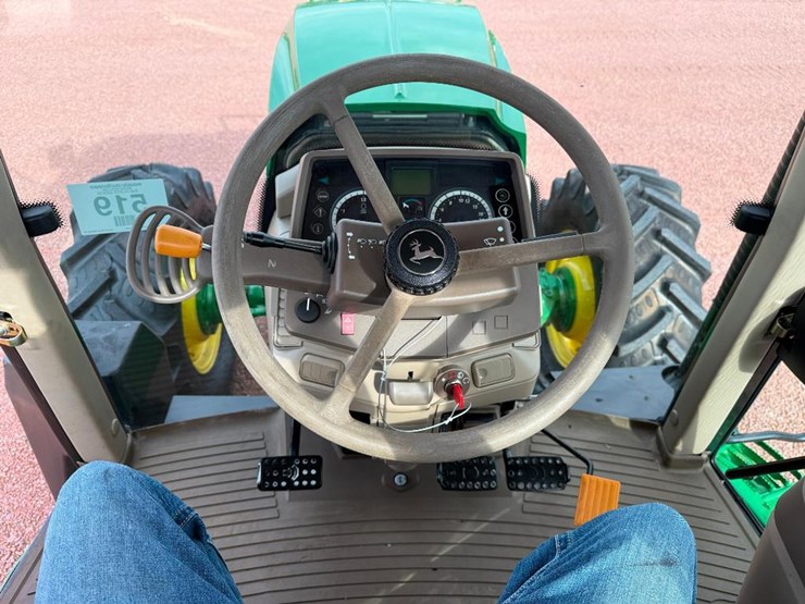 john-deere-6105m-image-49