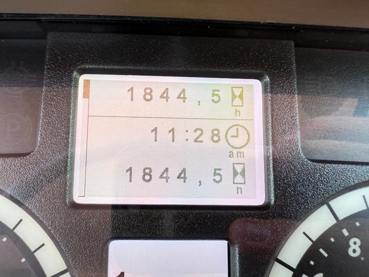 john-deere-6110m-image-56
