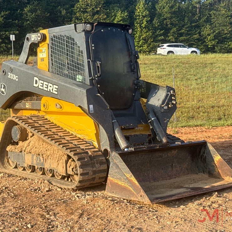 DEERE 333G