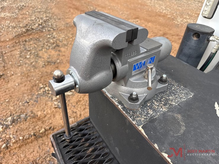 2019-ford-f750-image-18