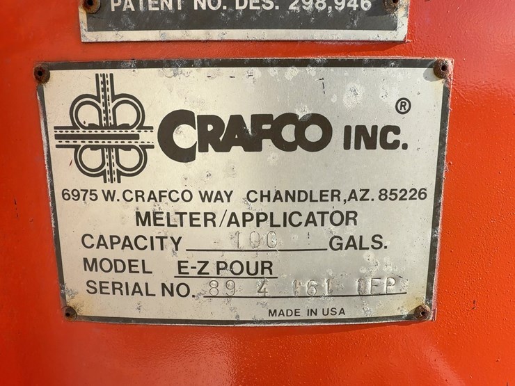 crafco-e-z-pour-tow-behind-hot-box-image-12