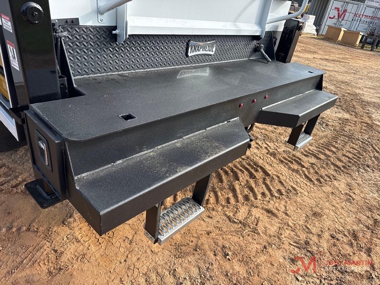 2026-ford-f550-xl-image-21