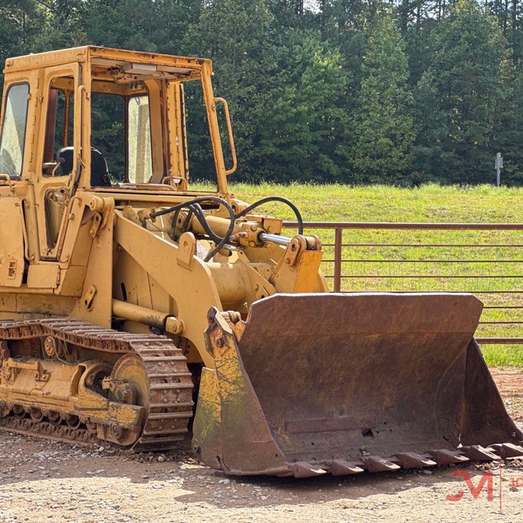 1983 CATERPILLAR 943
