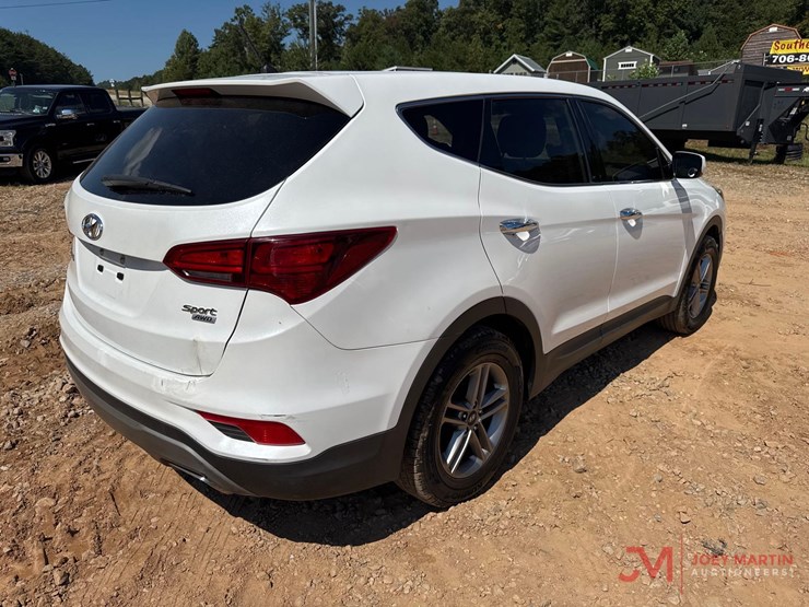 2018-hyundai-santa-fe-sport-image-2