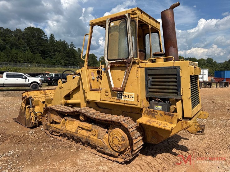 1983-caterpillar-943-image-3